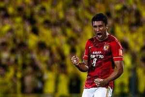 guangzhou - Paulinho staying at Guangzhou Evergrande after porn star indiscretions |  Goal.com English Qatar