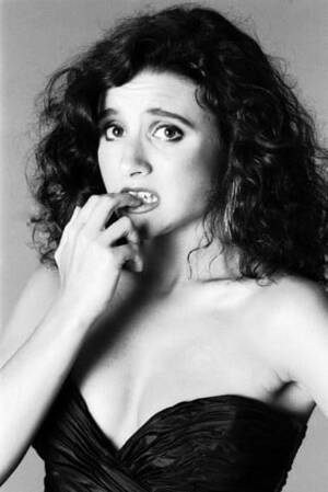 Julia Louis Dreyfus Fucking Porn - Julia Louis-Dreyfus (1982) : r/OldSchoolCelebs