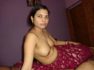 creamy indian pussy nude saree - Desi Housewife Yamini Removing Saree Posing Nude Giving Blowjob Pics