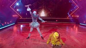 Jojo Siwa Naked Porn - JoJo Siwa's Pennywise 'DWTS' Routine Got Another Perfect Score