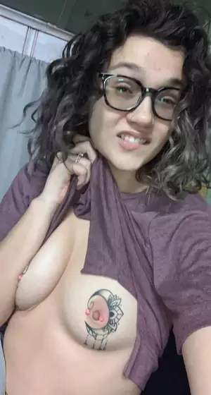 Curly Hair Glasses Porn - Hope you like girls with curly hair and glasses nude porn picture |  Nudeporn.org