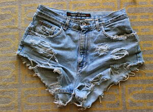 jeans shorts - DIY High Waisted Denim Shorts, Step-by-Step Instructions (with pictures) |  niftythriftygoodwill