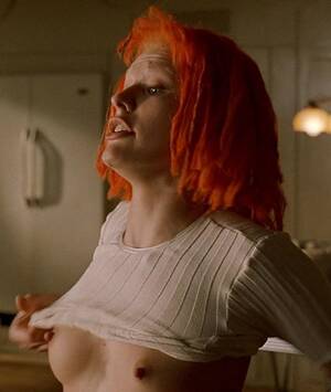 Blue Lagoon Milla Jovovich Porn - Milla Jovovich topless in The Fifth Element (1997) - Other Crap