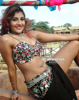 Kausha Rach Porn - South Indian actress Kausha Rach black wide L hot navel stills photos