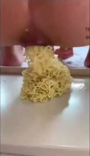 Bizarre Food Insertion - Unique insertions: pasta in asshole - ThisVid.com