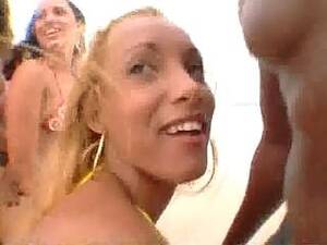 Brazilian Outdoor Orgy - Brazilian Outdoor Orgy : XXXBunker.com Porn Tube