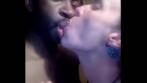 interracial sloppy kiss - Hot Sloppy kissing - XNXX.COM