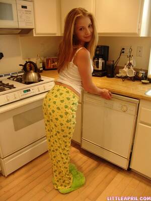 blonde teen kitchen dildo - Blonde Teen Kitchen Dildo | Sex Pictures Pass