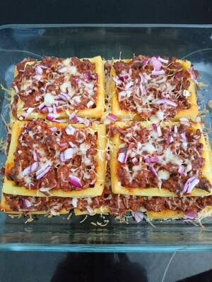 Mature Food Porn - Bolognese on Potato Waffles, Mature Cheddar & Red Onion lol : r/FoodPorn