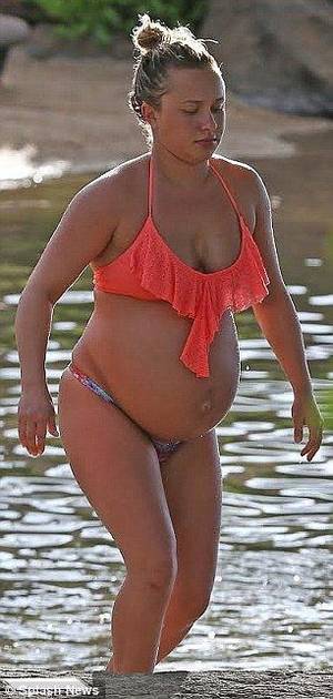 hawaiian pregnant nude - Hayden Panettiere shows off her bikini body at eight months pregnant