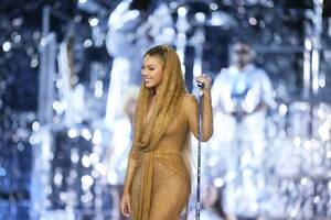 beyonce footjob video - BeyoncÃ© showed Detroit, once again, why she's that girl at Ford Field  concert | Detroit | Detroit Metro Times