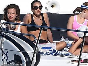 jessica alba sexy nude lesbian - Jessica Alba shows off sizzling bikini body on yacht on family holiday in  Italy | Daily Mail Online