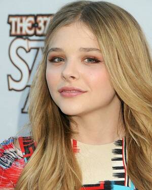 Chloe Moretz Blowjob - ChloÃ« Grace auf Instagram: â€ž@chloegmoretz ~ 37th Annual Saturn Awards  {2011} #chloegracemoretz #chloemoretz #chloâ€¦ | Chloe grace, Chloe grace  moretz, Chloe moretz