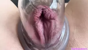 Extreme Creamie Pussy - Extreme closeup pumping of meaty creamy pussy. Hairy wet pussy wants  cunnilingus | xHamster