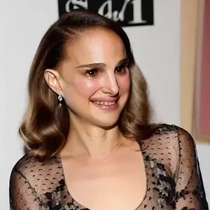 Natalie Portman Porn - AI Art Generator: Nude Natalie portman