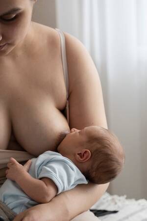 hot lactating mom - Nude Breastfeeding Images - Free Download on Freepik