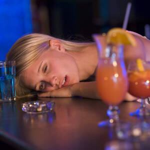 drunk student - Blacking Out from Binge Drinking Endangers Lives of College Students