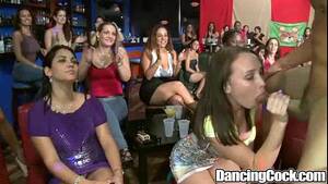 Blowjob Orgy Party - Dancingcock Group BJ Orgy - XVIDEOS.COM