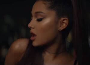 Ariana Grandes Tight Pussy - Superstar Ariana Grande spotted wearing Irish make-up brand Carter Beauty  in her new music video for Break Up With Your Girlfriend | The Irish Sun