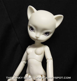 Ball Jointed Doll Porn - Junkyspot Hujoo 23cm ABS Freya BJD doll in White