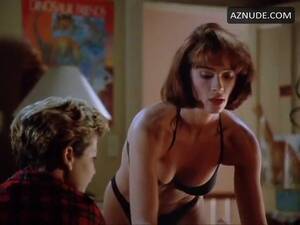 Lauren Holly Nude - Lauren Holly Sexy video in Picket Fences - UPSKIRT.TV