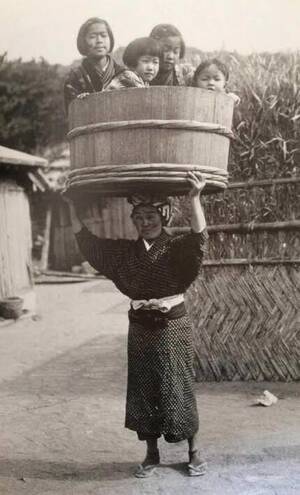 japanese vintage porn 1900 - A Japanese woman carrying her children in a bucket on her head, Japan 1900s  [431x711] : r/HistoryPorn