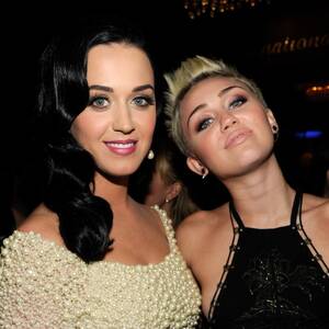 Katy Perry Lesbian Porn - Katy Perry on Miley Cyrus Kiss: I Didn't Want So Much Tongue!