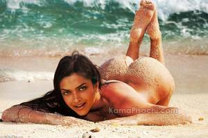 background sexy topless nude beach - Deepika Padukone Nude, Naked Photos, Without Clothes