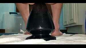 Giant Buttplug Porn - giant butt plug - XVIDEOS.COM