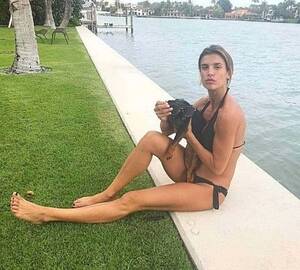 Elisabetta Canalis Feet - Elisabetta Canalis Nude, Topless & Sexy â€“ ULTIMATE Collection (116 Photos)  | #TheFappening