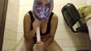 Arab Dildo - Real Muslim Arab in Hijab Dildo Riding Hard And Squirting Orgasm DoggyStyle  Porn Hijab On Webcam - XVIDEOS.COM