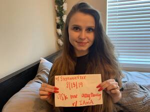 Girls Do Porn Stephanie - IAmA 19 y/o amateur adult film star, Stephanie Vixen, I made as much as Mia  Khalifa in 1 month from Porn than she did in her entire career : r/IAmA