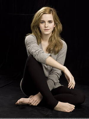 Emma Watson Footjob Porn - HD wallpaper: legs emma watson smiles 1920x1080 People Hot Girls HD Art |  Wallpaper Flare