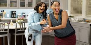 Blackish Porn - Q&A: Rashida Jones goes 'Real Housewives' for 'Black-ish' guest spot