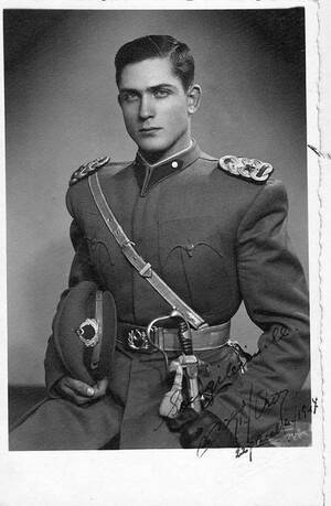 1940s Army Porn - Turkish lieutenant. Probably in 1940's. : r/MilitaryPorn