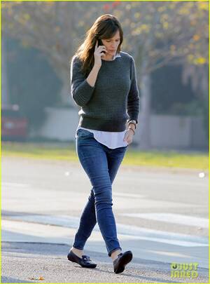 Celebrity Porn Jennifer Garner - Jennifer Garner Runs Errands Ahead of the Golden Globes: Photo 3276433 | Jennifer  Garner Photos | Just Jared: Entertainment News