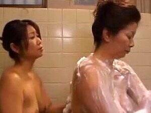 japanese lesbian baths - Japanese Lesbian Bath porn videos at Xecce.com