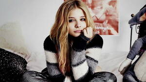 Chloe Moretz Facial Porn - HD wallpaper: Chloe Grace Moretz, ChloÃ« Grace Moretz, women, actress,  sitting | Wallpaper Flare