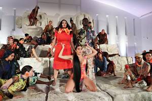 Madonna Sex Orgy - Madonna's daughter in 'orgy' at Art Basel