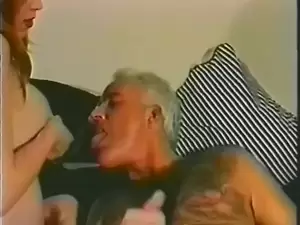 Breastfeeding Old Man Porn - Mujer amamanta a viejo | xHamster