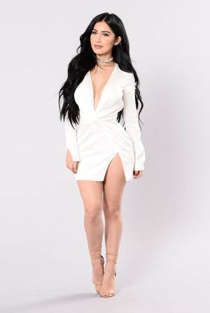 cute nudist pregnant - Be sultry like Kylie in a white Fashion Nova dress