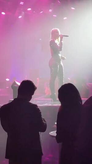 blowjob natasha bedingfield - Celebrity Butts: Natasha Bedingfield Rocking that Bodysuit! - Porn GIF  Video | nebyda.com