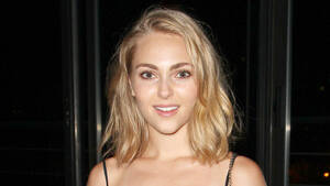 Annasophia Robb Lesbian Porn - AnnaSophia Robb Starring in 'Down a Dark Hall' Supernatural Drama