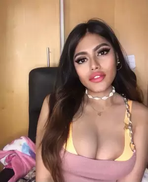 arab girl nude selfie - Am i your favorite arab girl nude porn picture | Nudeporn.org