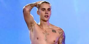 justin bieber naked beach videos - Oh Look, Justin Bieber is Naked on Vacation Again - Justin Bieber Nude in  Hawaii