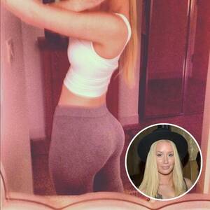 Iggy Azalea Booty Porn - Iggy Azalea, Kim Kardashian, and More Stars Who Have Posted Butt Selfies -  Life & Style | Life & Style