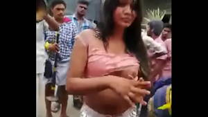 Indian Nude In Public - Hot Nude Dance in public - XNXX.COM