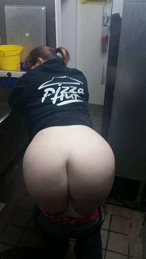 employee - I Wonder If She Wants To Be Employee Of The Month...? Porn Pic - EPORNER