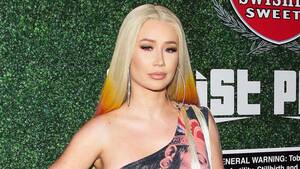 2016 Iggy Azalea Nude Porn - Iggy Azalea Deletes Social Media Accounts After Nude Photo Leak