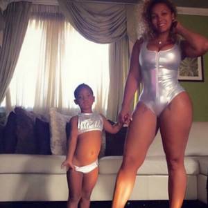 Girl Kim Bella - Kimbella Dresses Her Daughter Like a Mini-Thot